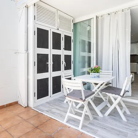 Apartmán Home2book Cozy Pool & Terrace Apartment, *