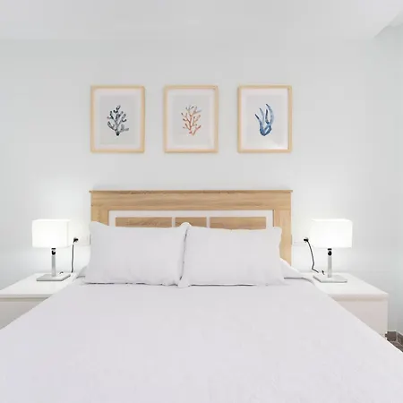 Apartment Home2book Cozy Pool & Terrace Apartment, *