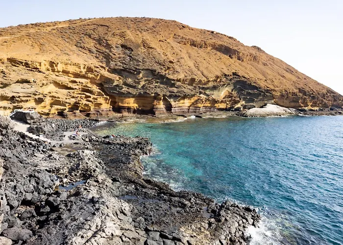 Home2book Cozy Pool & Terrace Apartment, 公寓 *